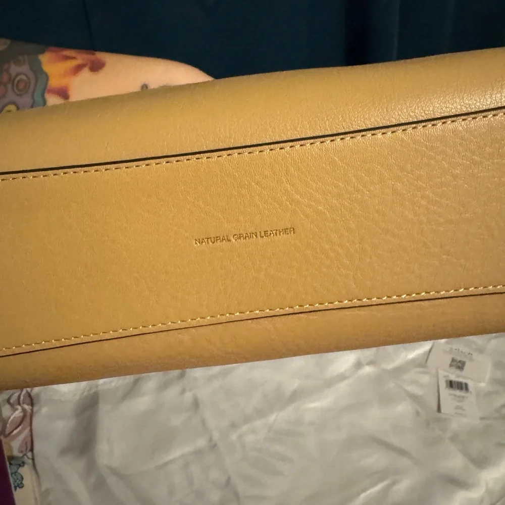 **SOLD** Coach Brooklyn 28 Tan - Picture 3 of 5